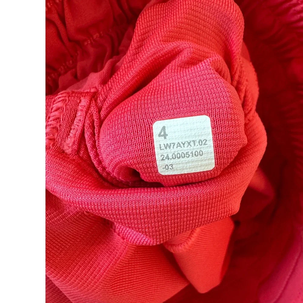 Lululemon NWT Hotty Hot HR Short 4